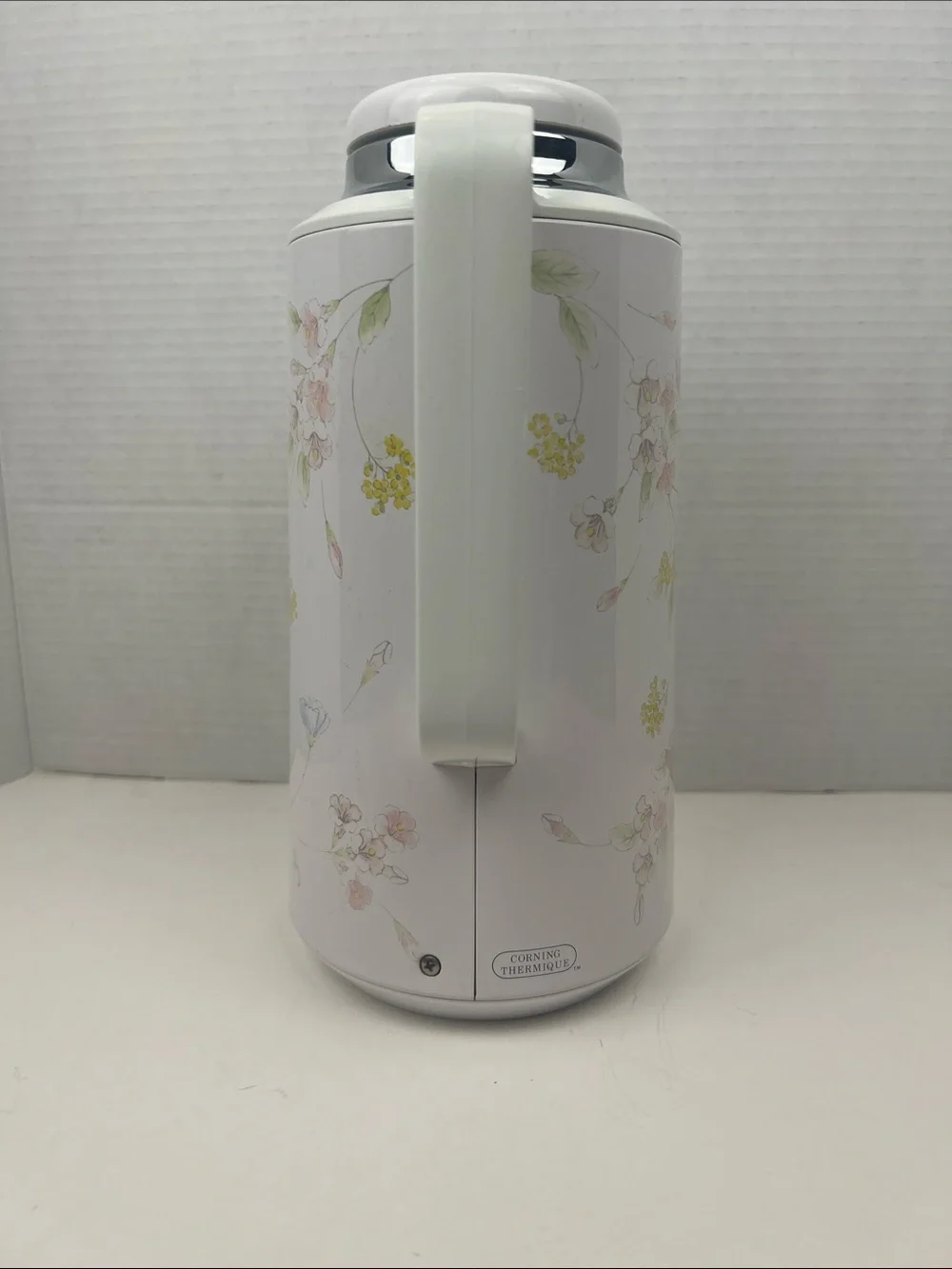Vintage Crown Corning Thermique Coffee Carafe White 1 Qt Thermos Made in Japan